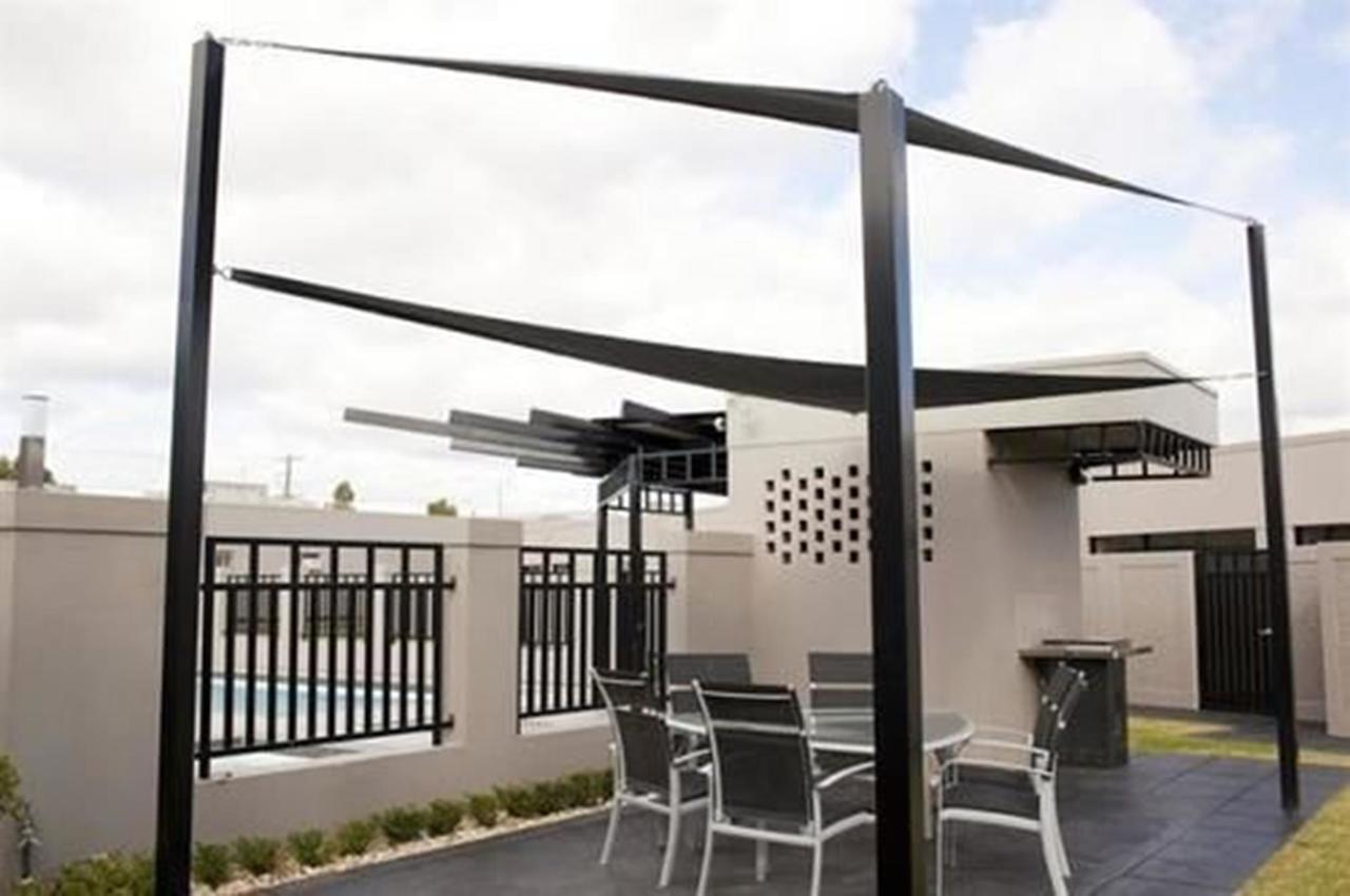 Southgate Motel Shepparton Bagian luar foto