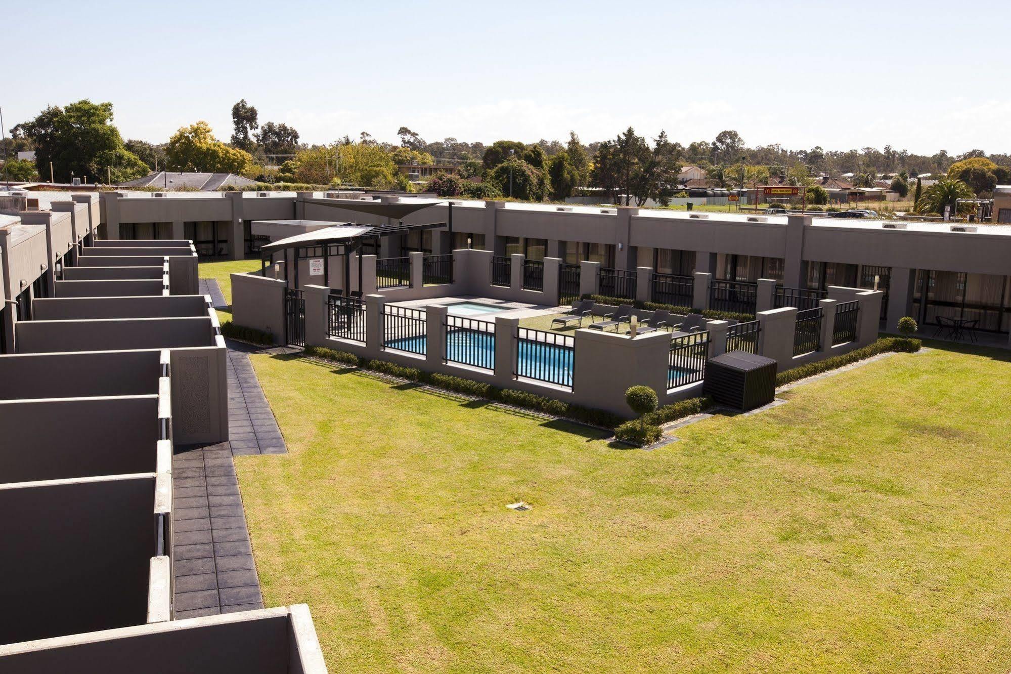 Southgate Motel Shepparton Bagian luar foto