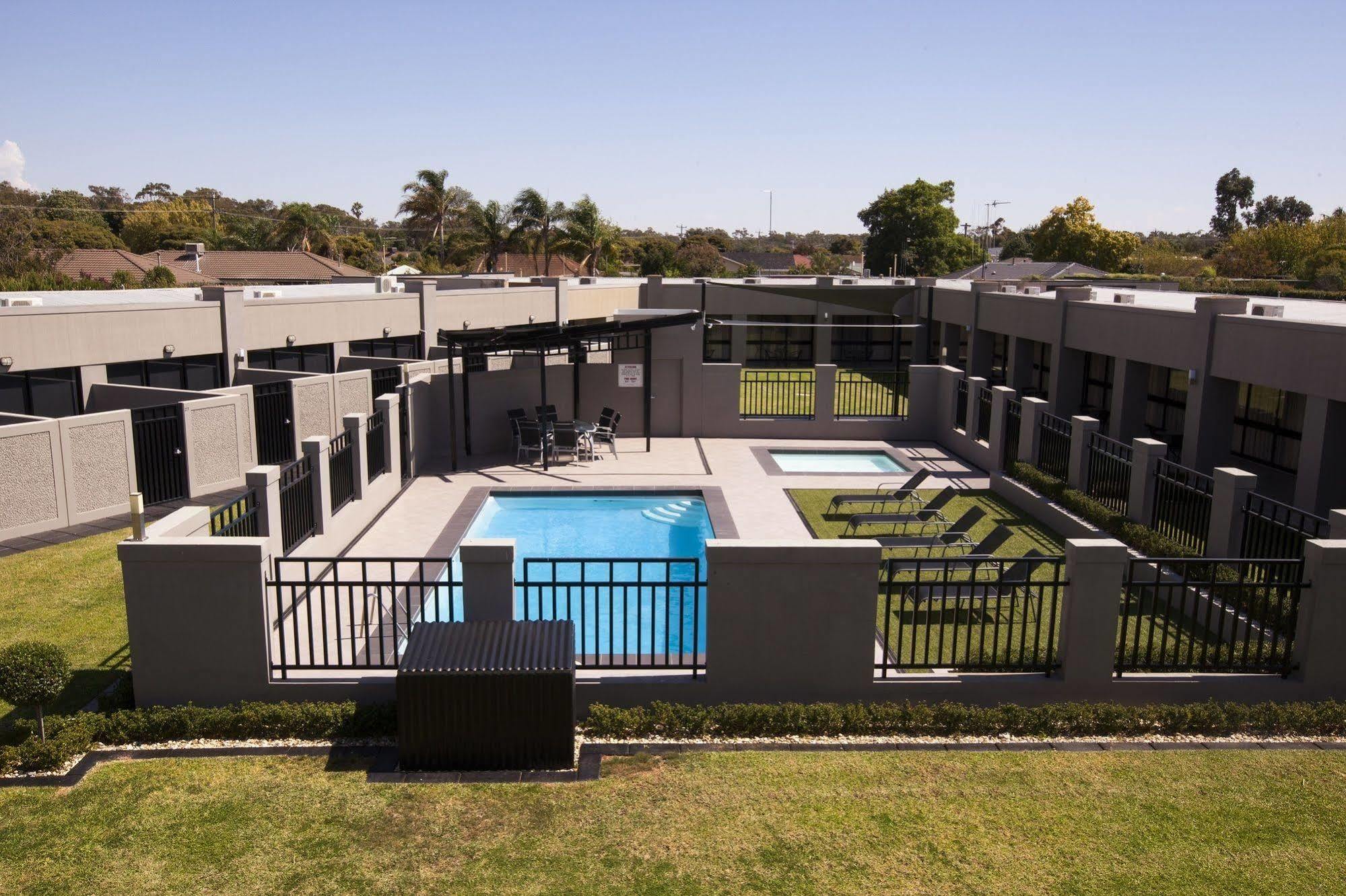 Southgate Motel Shepparton Bagian luar foto